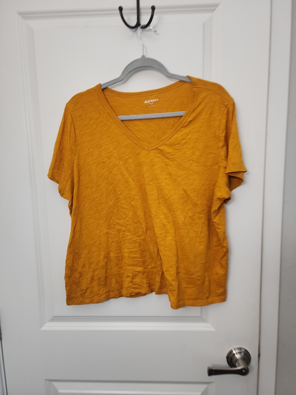 5/$30 Old Navy Mustard V-Neck Short Sleeve Tee